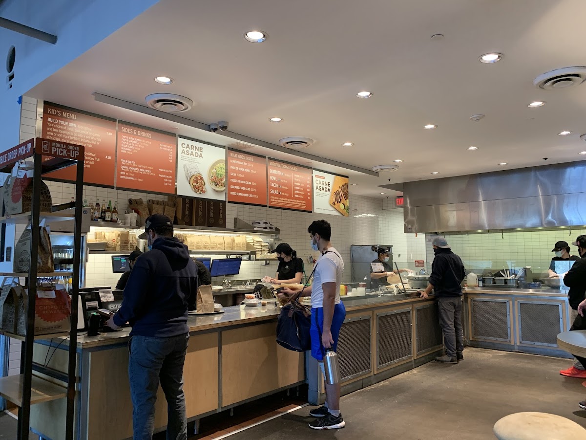 Chipotle Mexican Grill Photo 6