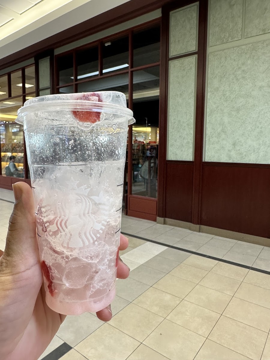 Starbucks Photo 4