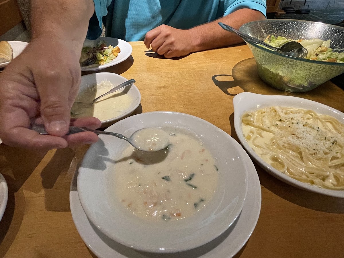 Olive Garden Italian Restaurant Photo 4