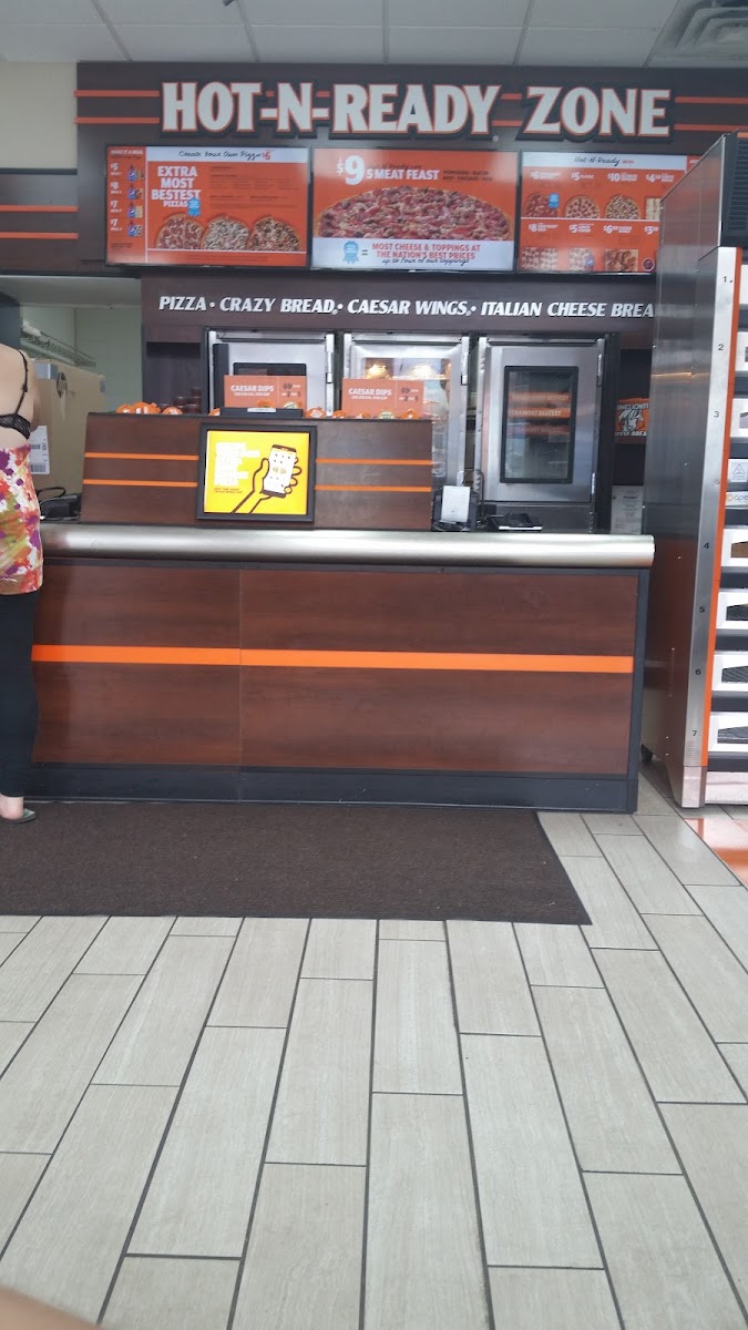 Little Caesars Pizza Photo 3