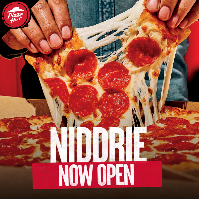 Pizza Hut Photo 9
