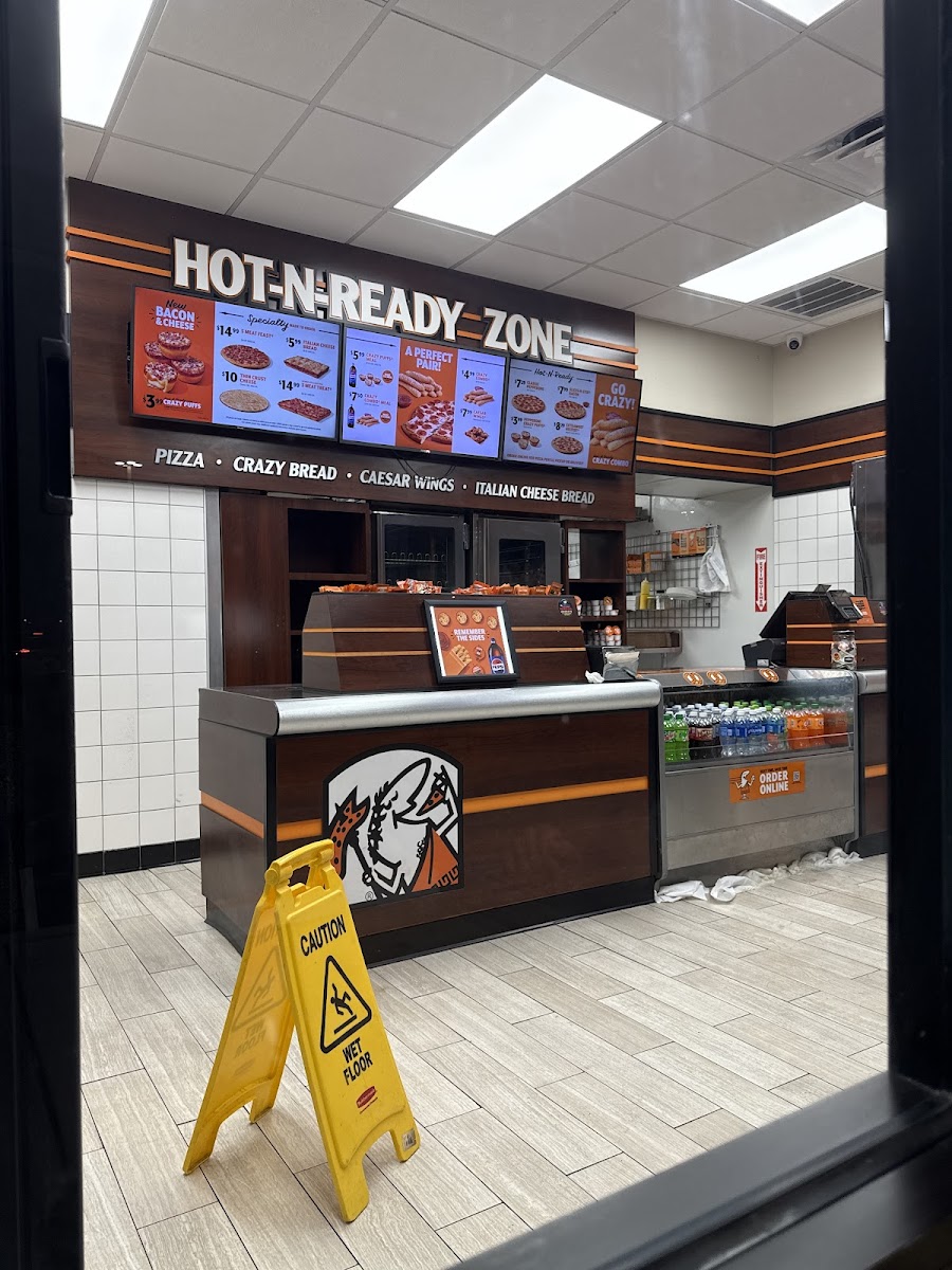Little Caesars Pizza Photo 4