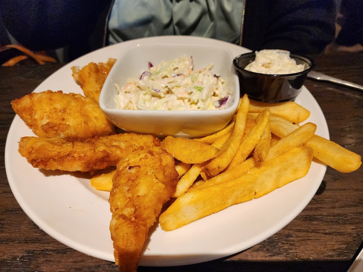 Red Robin Gourmet Burgers and Brews Photo 5