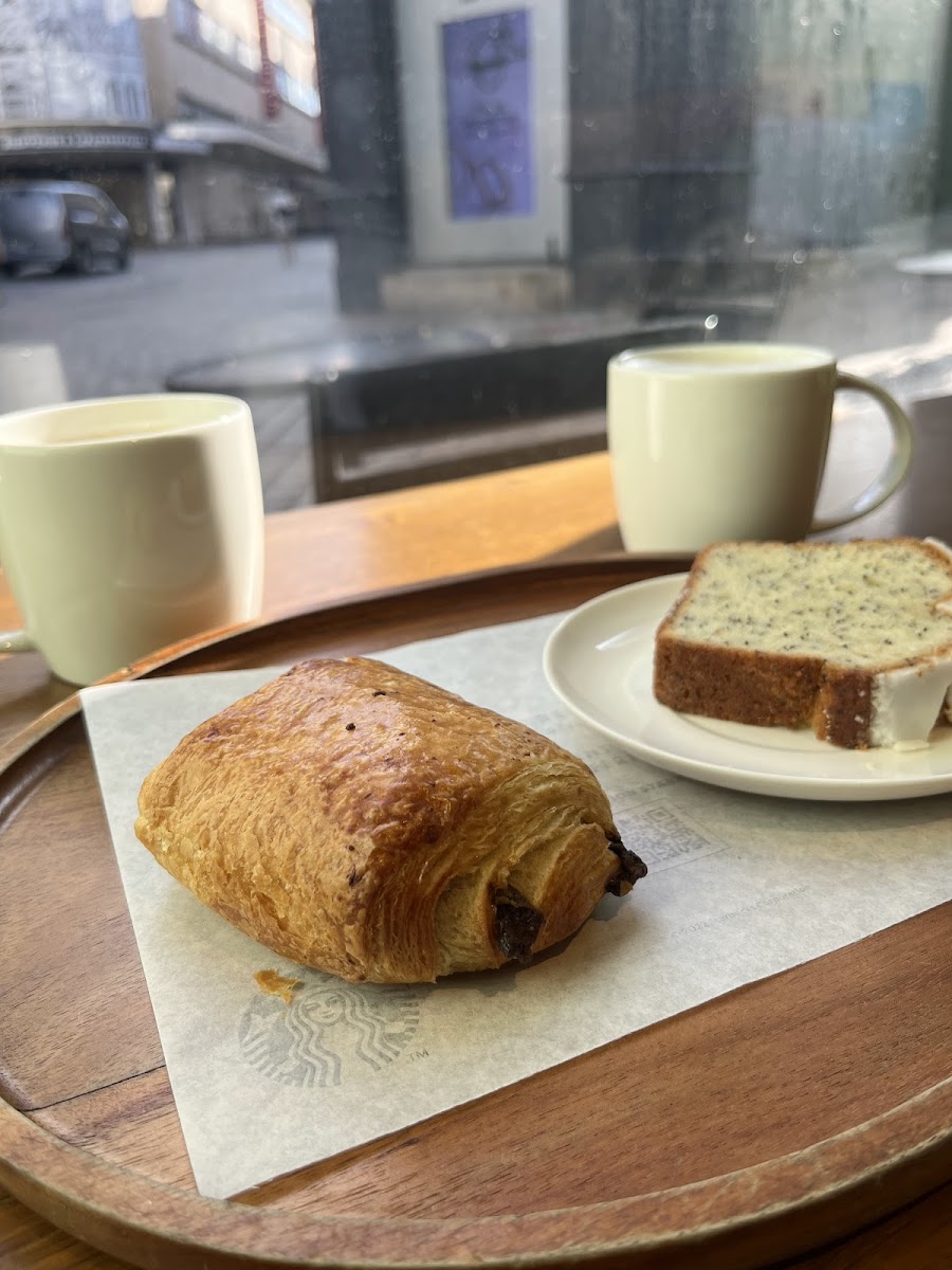 Starbucks Photo 7
