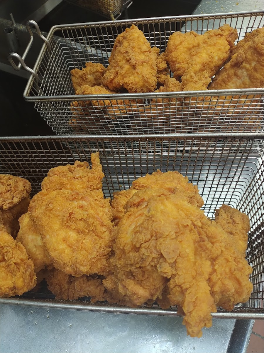 Popeyes Louisiana Kitchen Photo 4