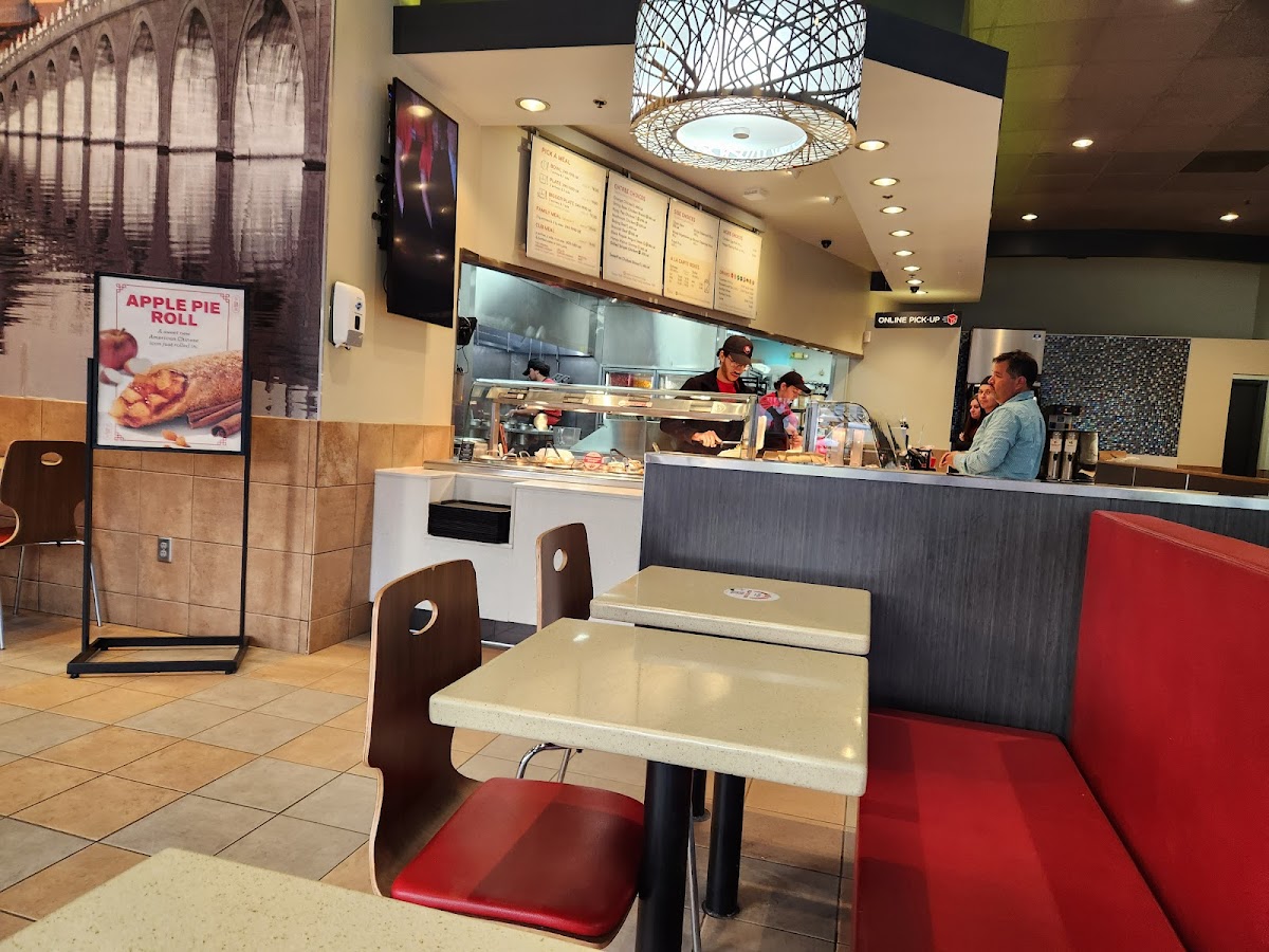 Panda Express Photo 4