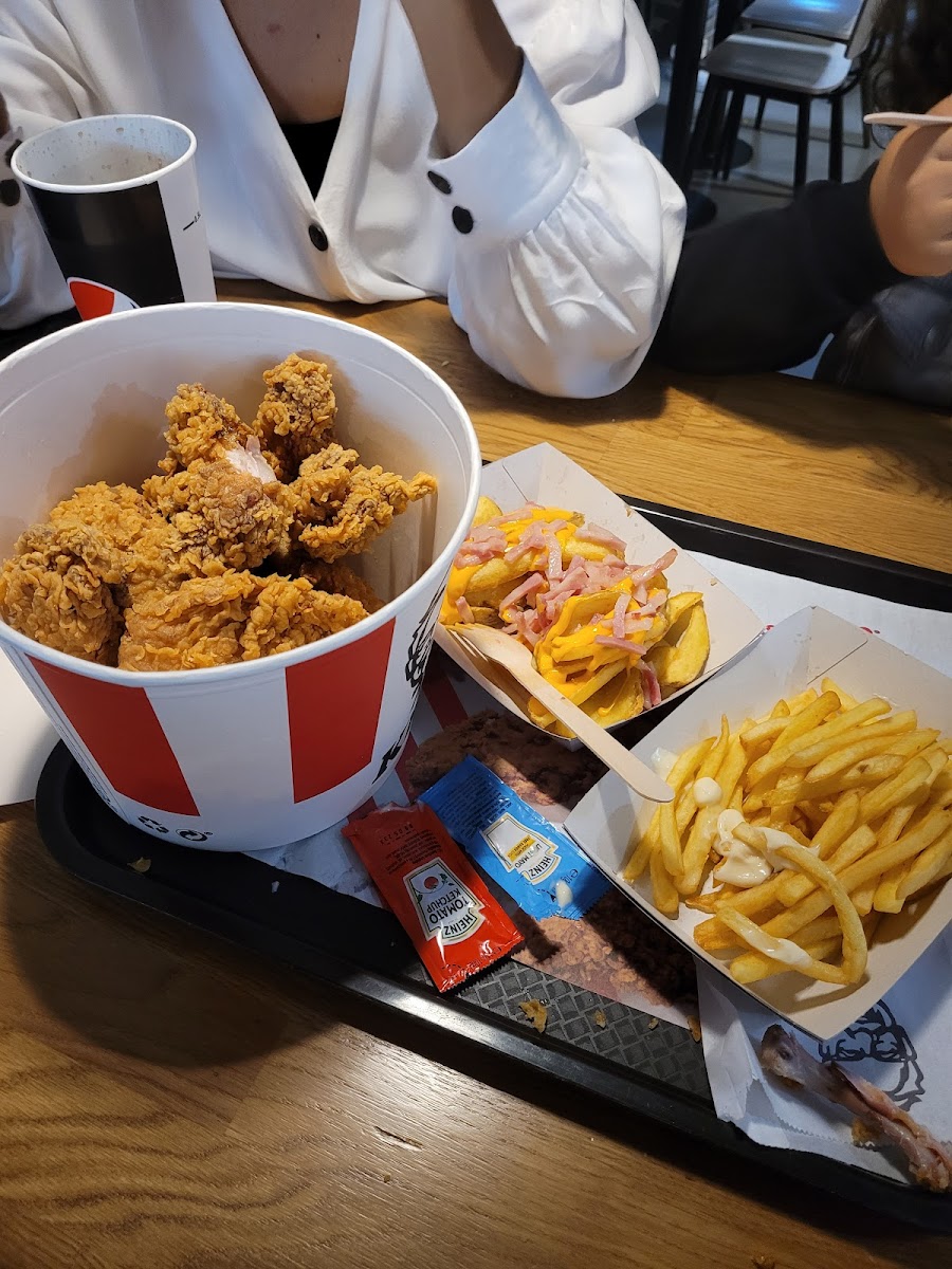 KFC Photo 6
