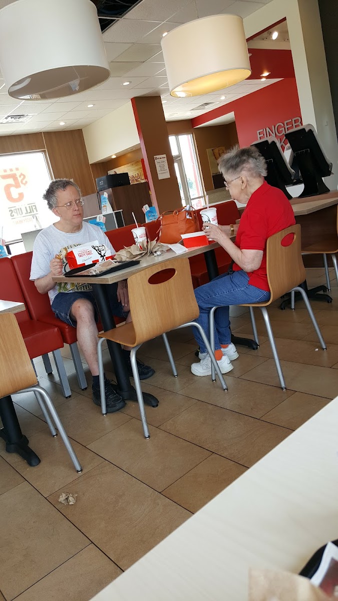 KFC Photo 8