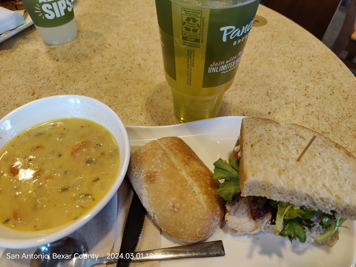 Panera Bread Photo 5