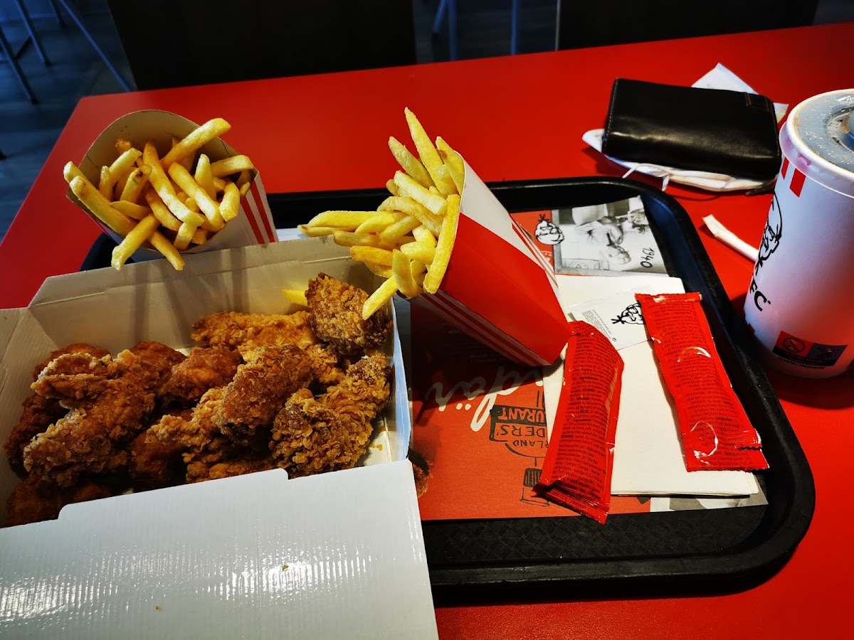 Kentucky Fried Chicken Photo 7