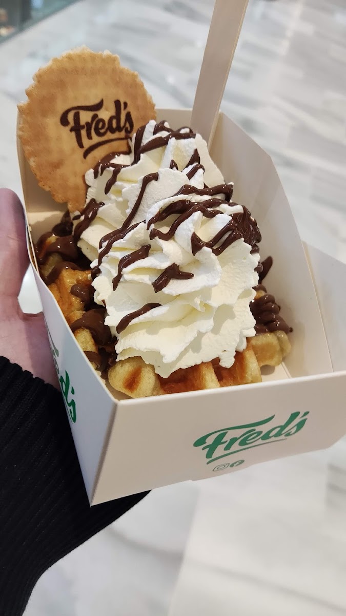 Fred's- Belgian Waffles & Ice Cream (Muse, Metz) Photo 3
