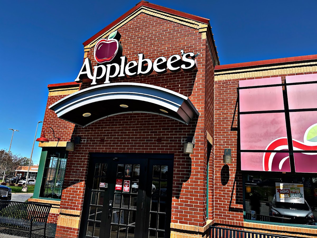 Applebee's Grill + Bar