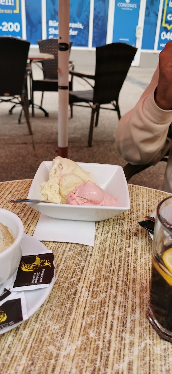Eiscafé Venezia Photo 10