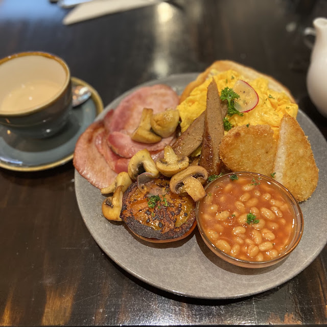 Poached Egg Big Breakfast