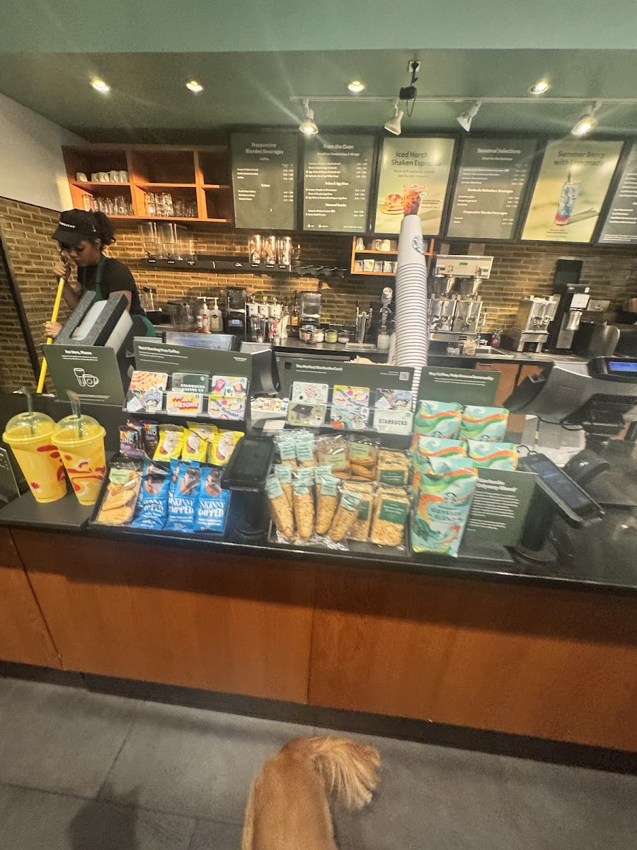 Starbucks Photo 5