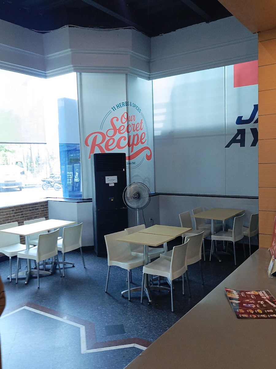 KFC Photo 3