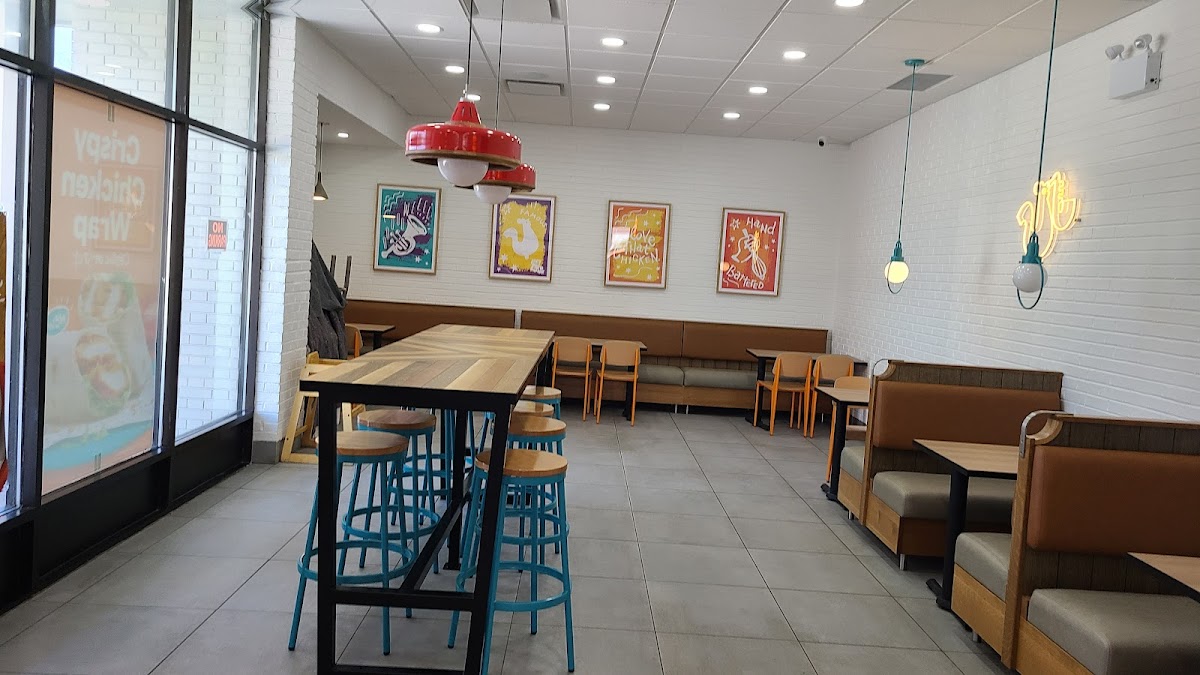 Popeyes Louisiana Kitchen Photo 7