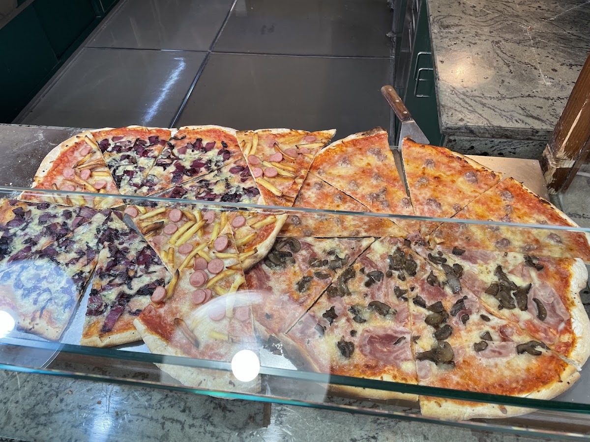 Mondopizza Photo 8