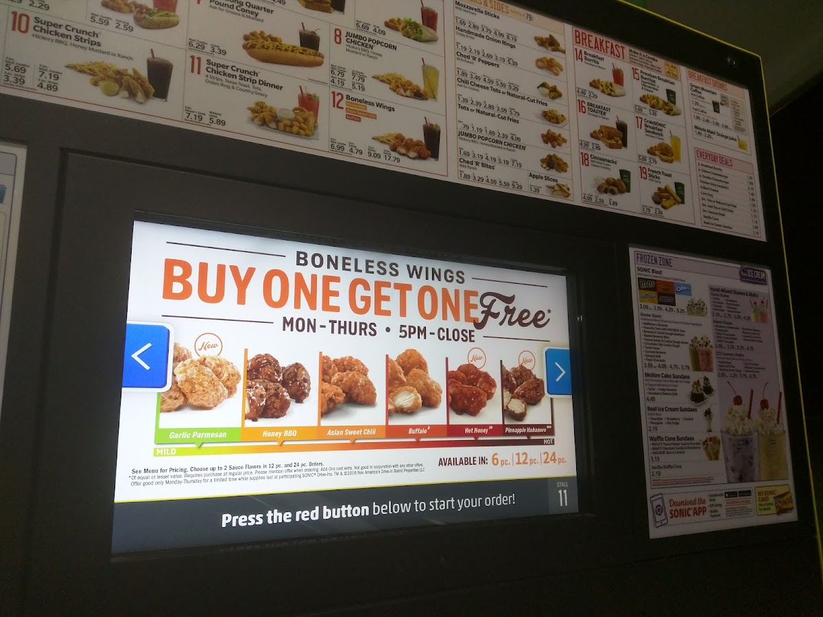 Sonic Drive-In Photo 7