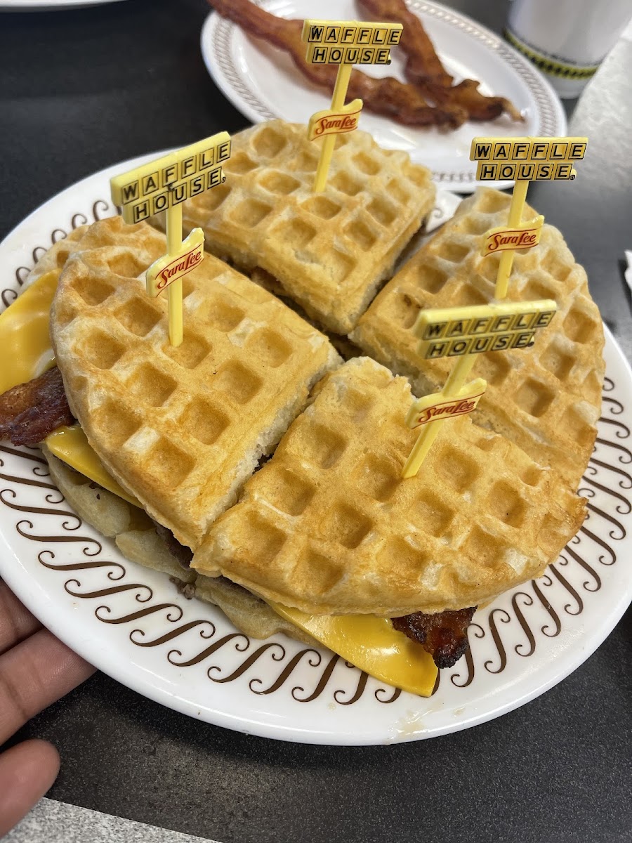 Waffle House Photo 3
