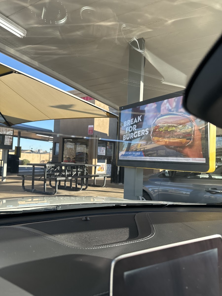 Sonic Drive-In Photo 4