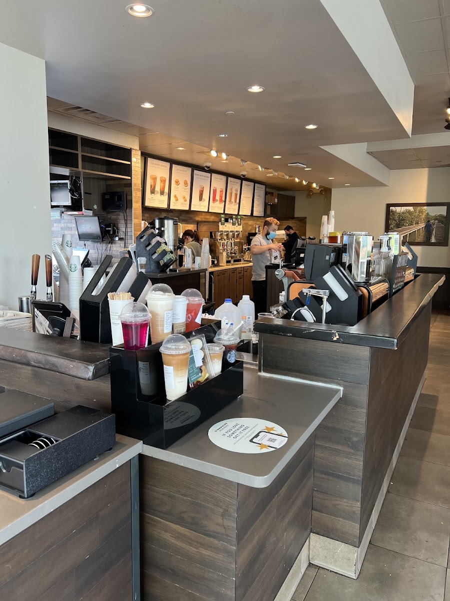 Starbucks Photo 4