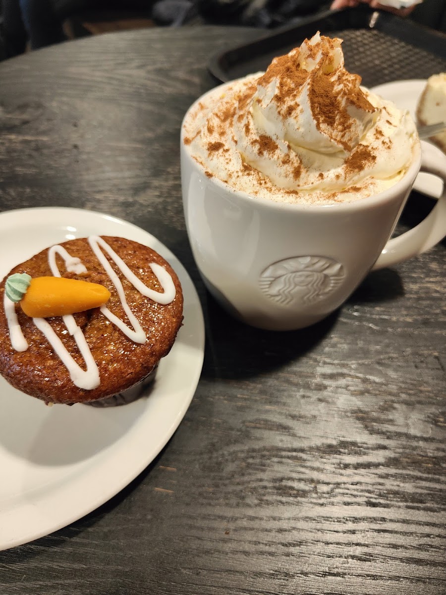 Starbucks Photo 10