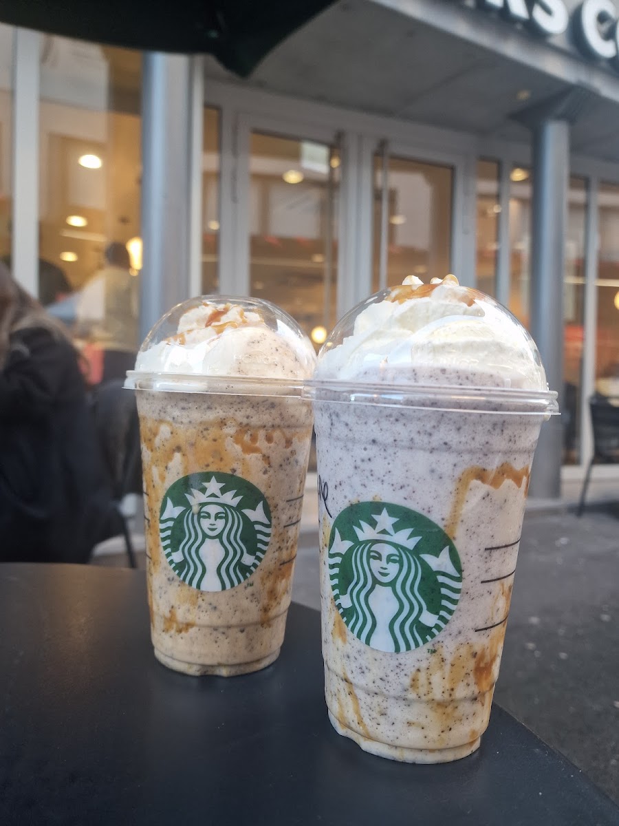 Starbucks Photo 6