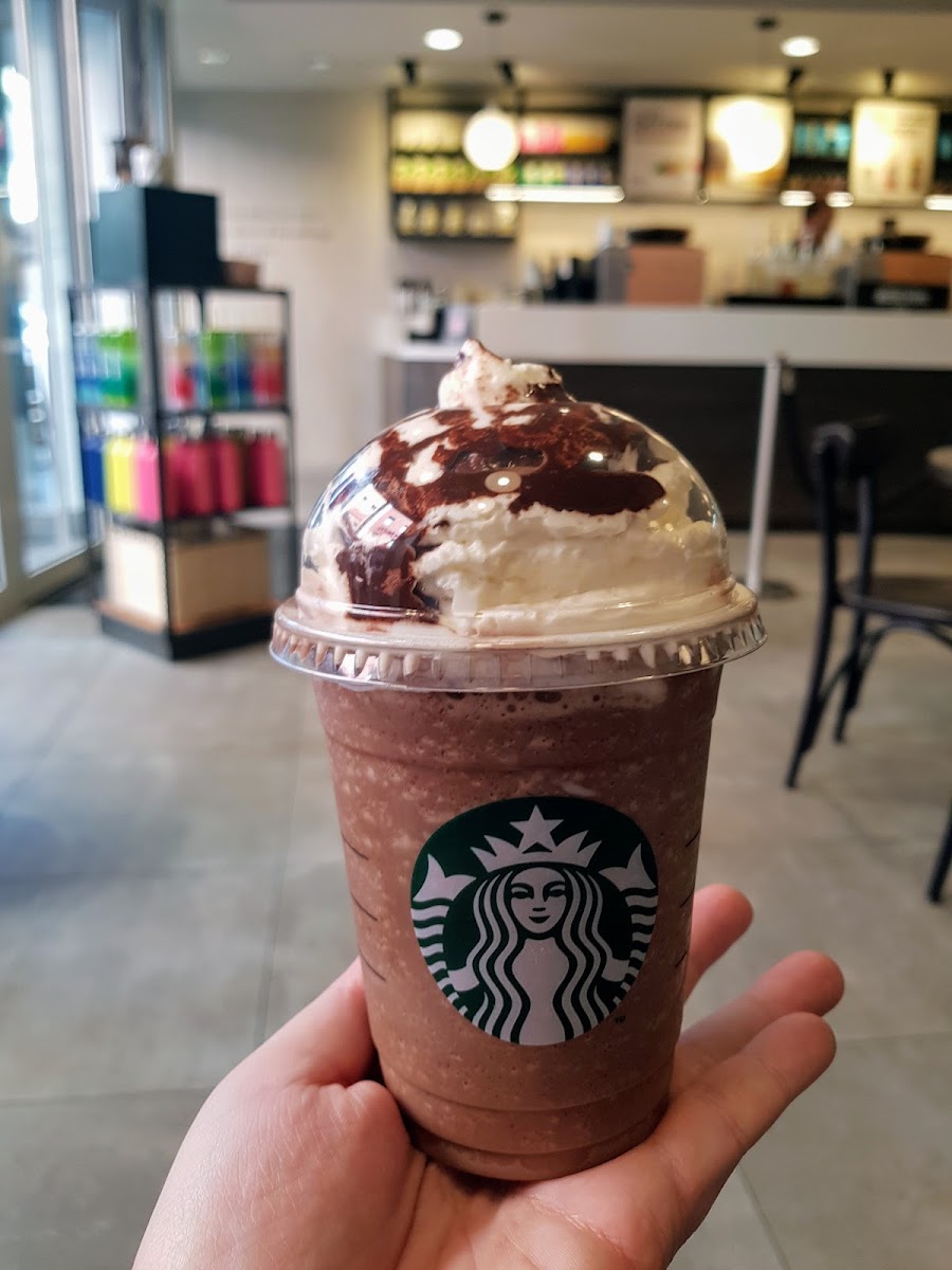 Starbucks Photo 7