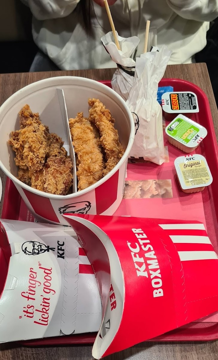 KFC Photo 5