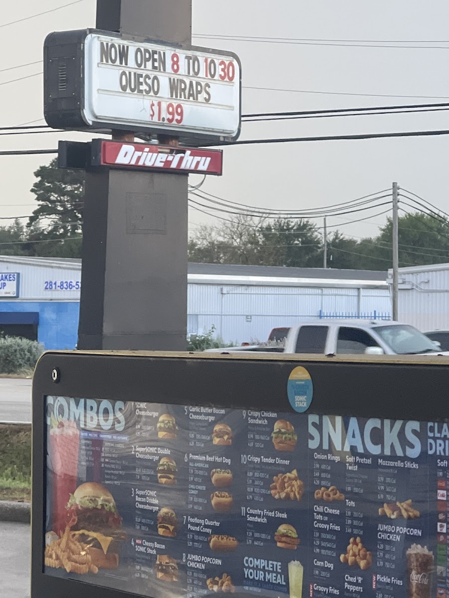 Sonic Drive-In Photo 4