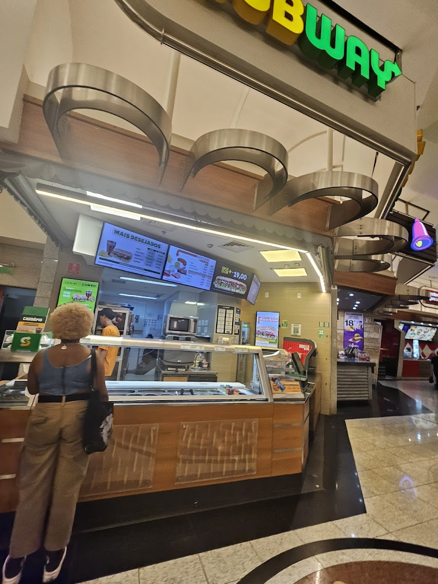 Subway Photo 10