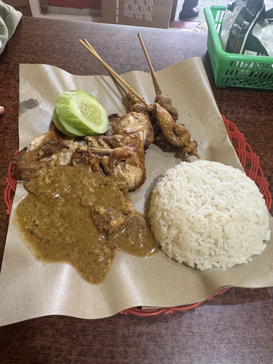 Ayam Gepuk Pak Gembus