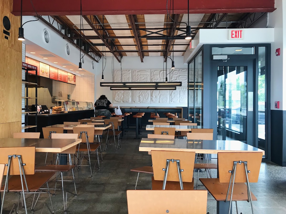 Chipotle Mexican Grill Photo 6