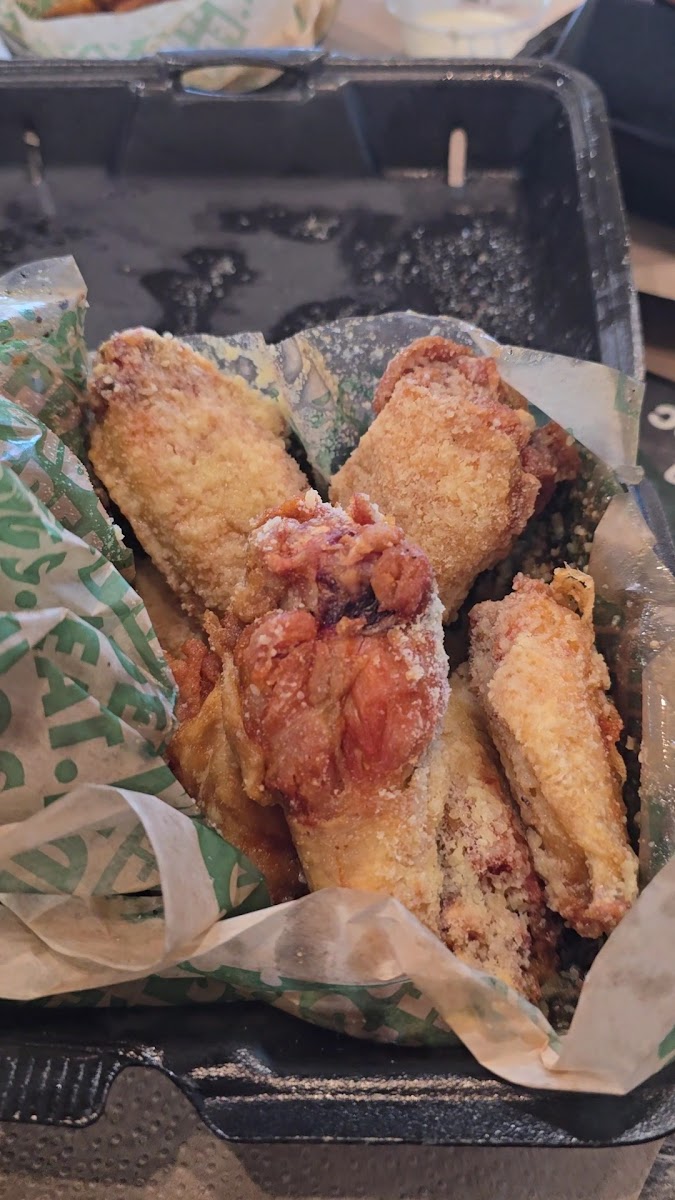 Wingstop Photo 10