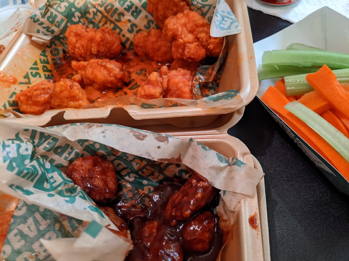 Wingstop Photo 5
