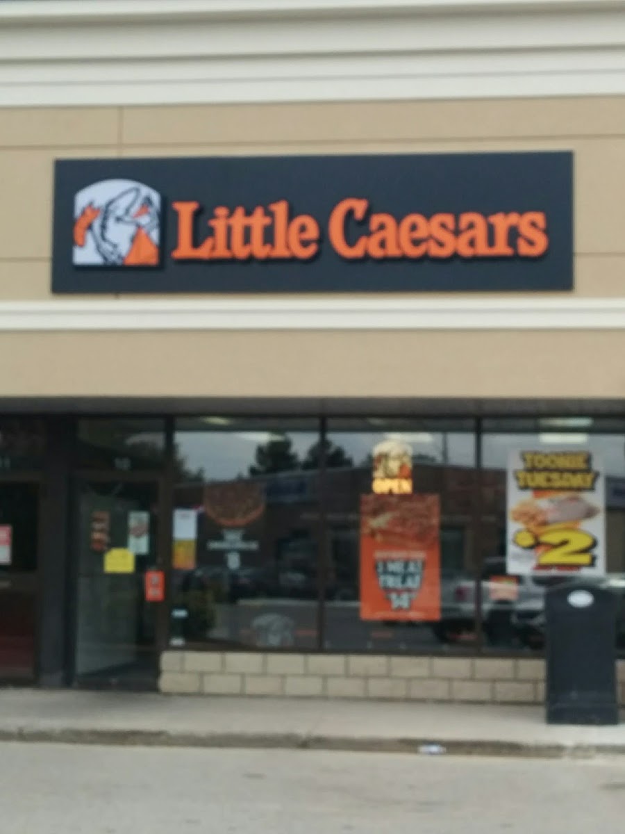 Little Caesars Pizza Photo 3